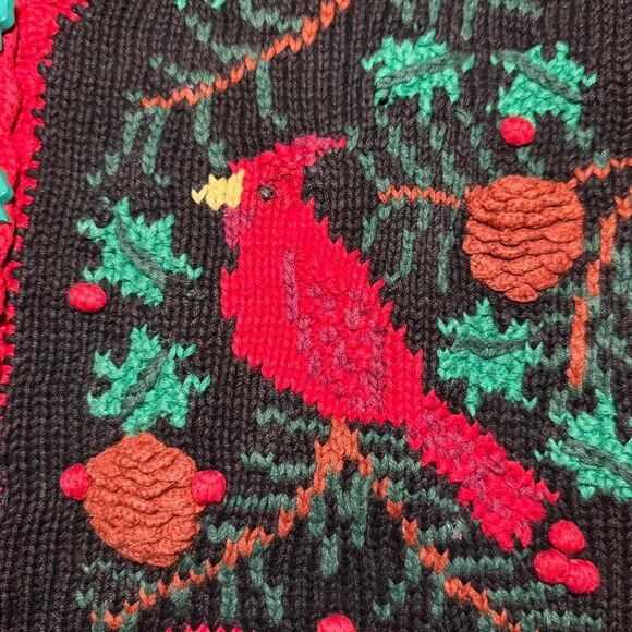 BellePointe Women’s Large Christmas Sweater Vest Black Red Cardinals Holiday - Picture 3 of 7